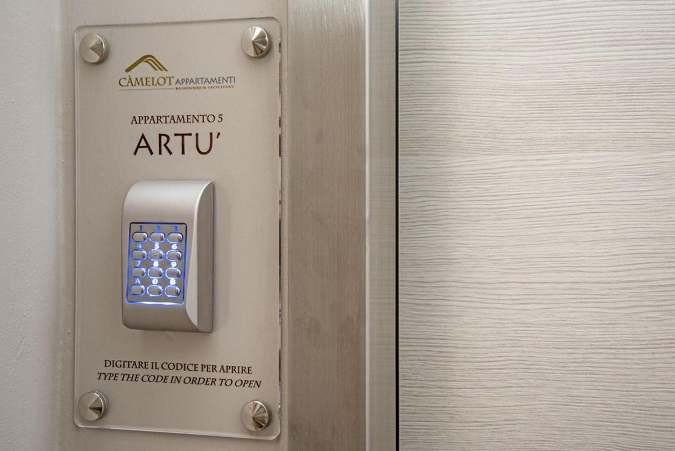 Camelot Appartamenti - Business E Holiday San Martino Buon Albergo Exterior foto