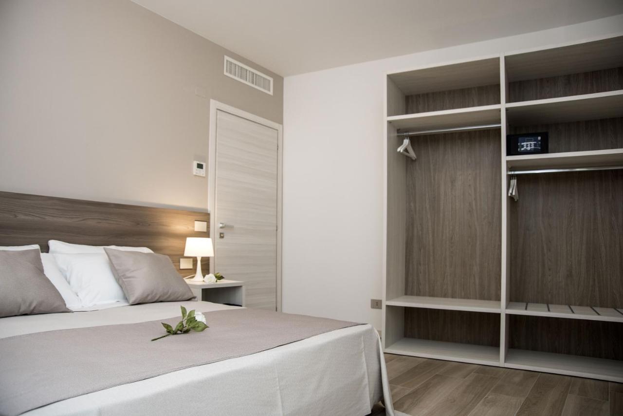 Camelot Appartamenti - Business E Holiday San Martino Buon Albergo Exterior foto